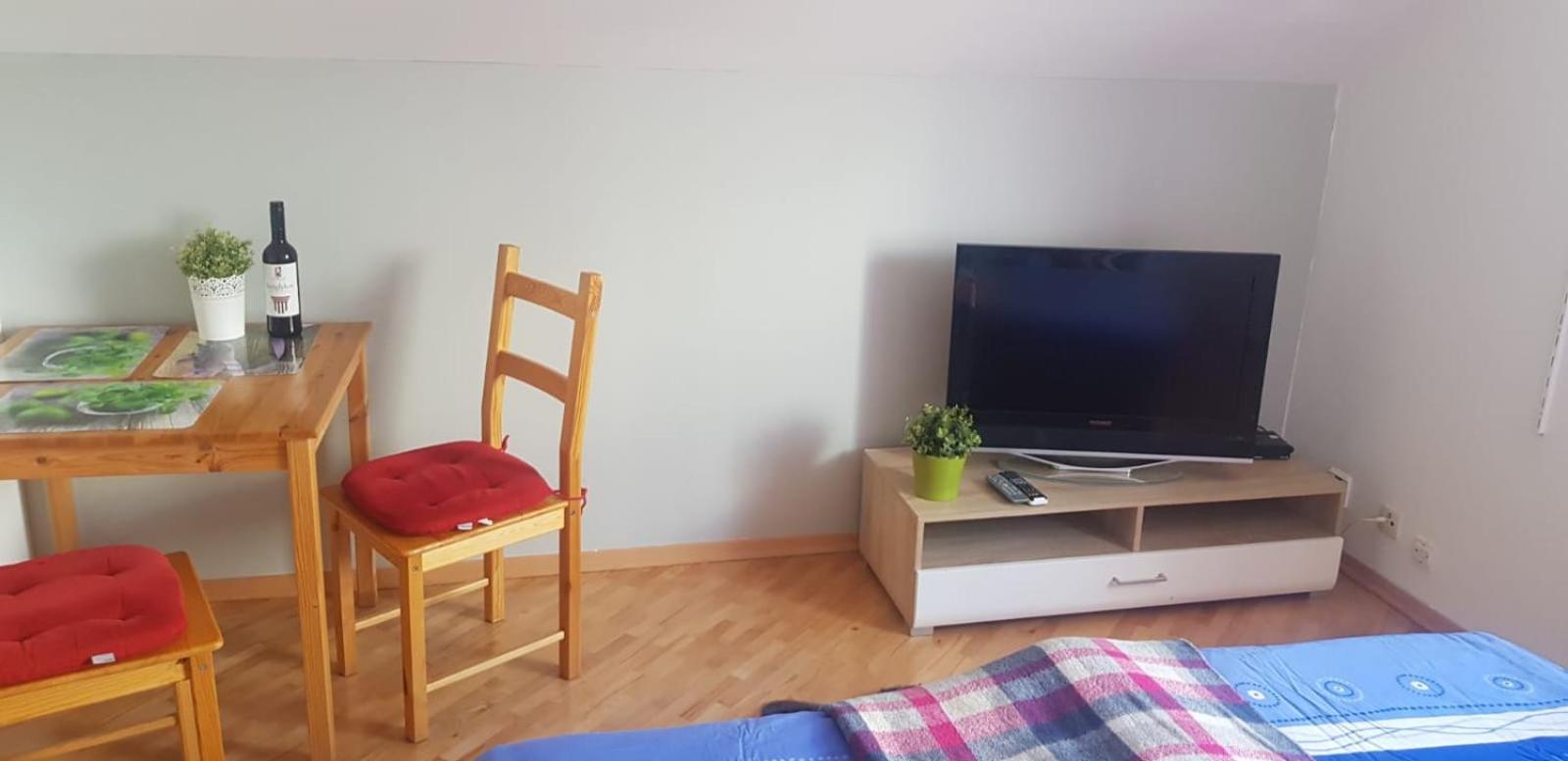 Czerwony Kamien Rubin Apartment Sianozety Ruang foto